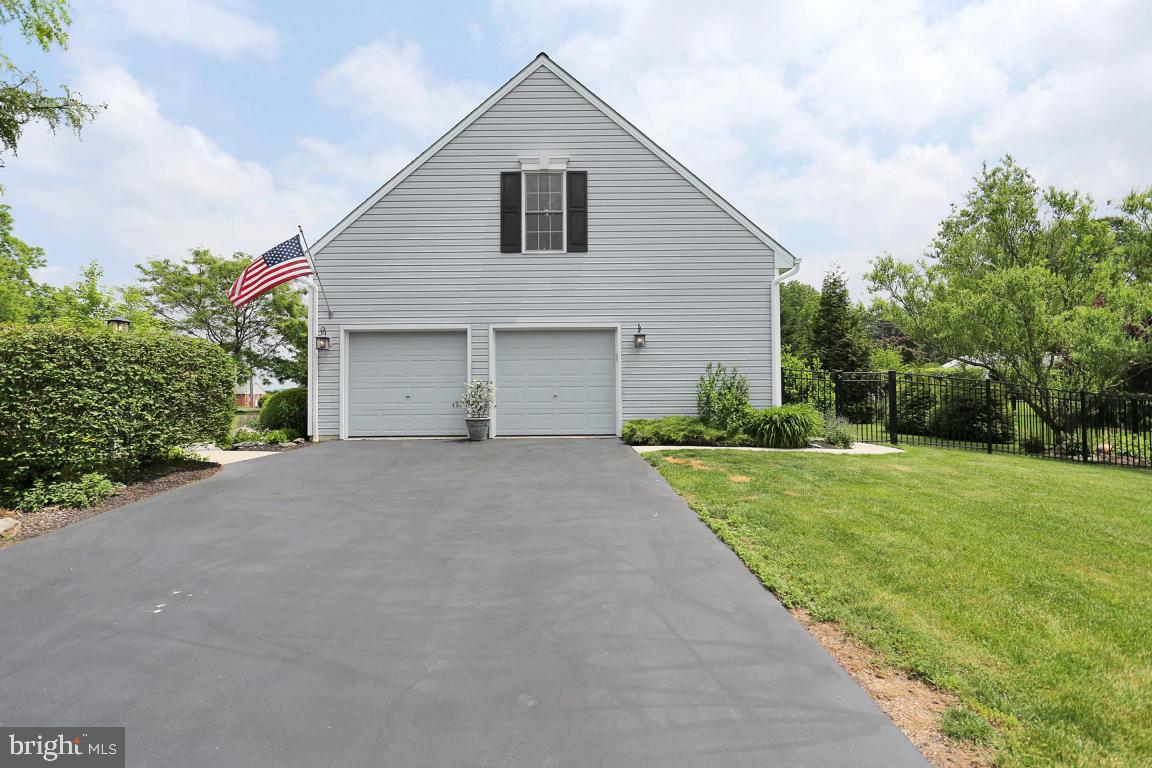 4 Crimson Lane Lititz, PA 17543 - Photo 16 of 22 Gallery Image 16