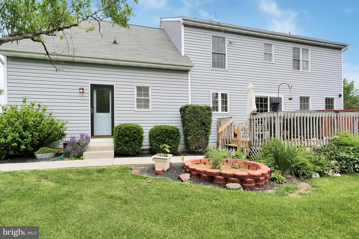 4 Crimson Lane Lititz, PA 17543 - Photo 17 of 22 Gallery Image 17