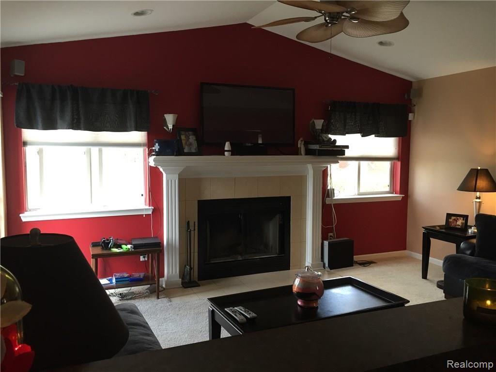 8517 Stephens Center Line, MI 48015 - Photo 10 of 25