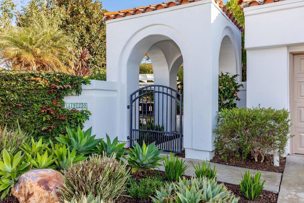 4920 Keos Way Oceanside, CA 92056 - Photo 5 of 57