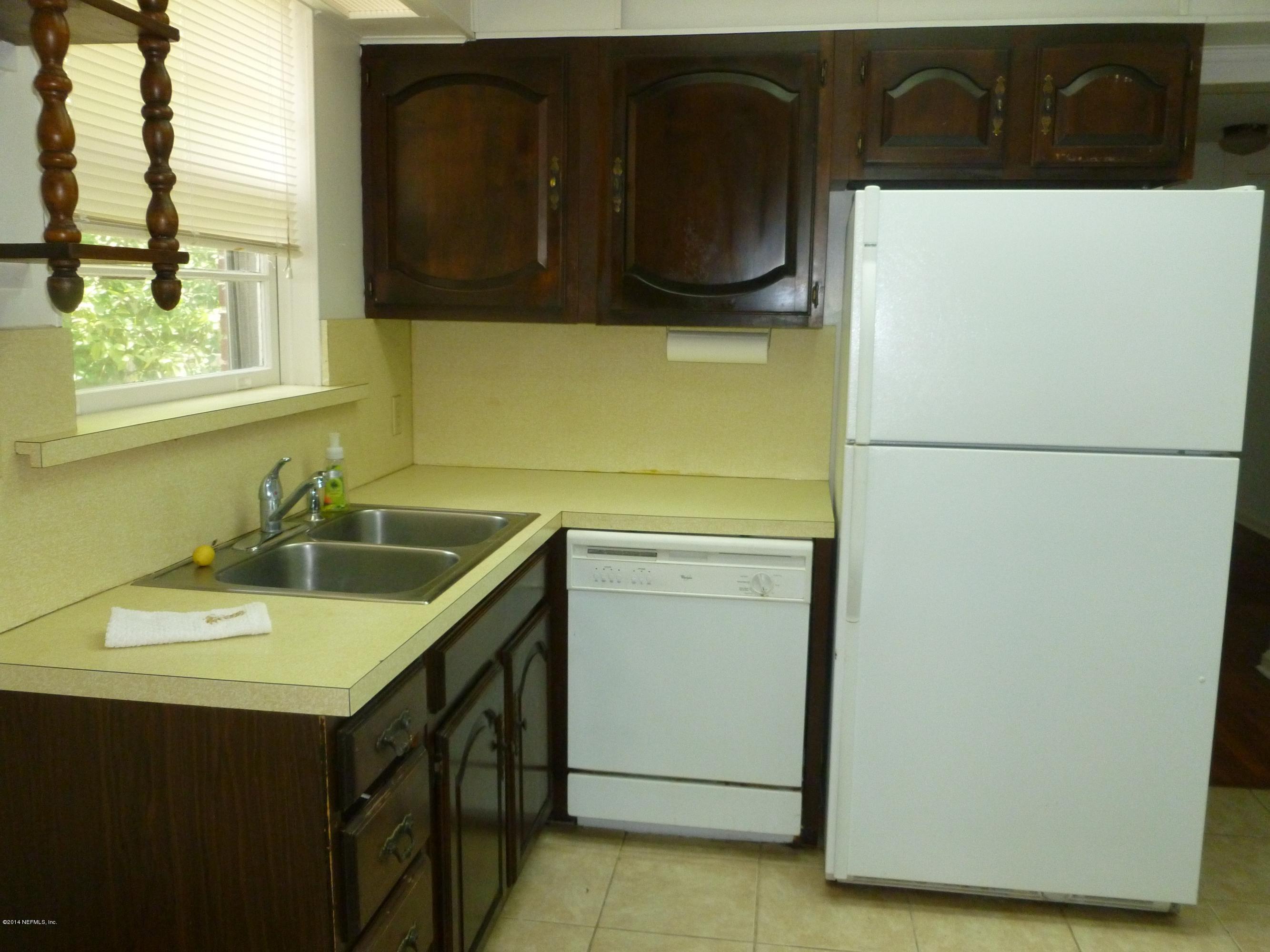 844 South Shores Road Jacksonville, FL 32207 - Photo 4 of 27 Kitchen