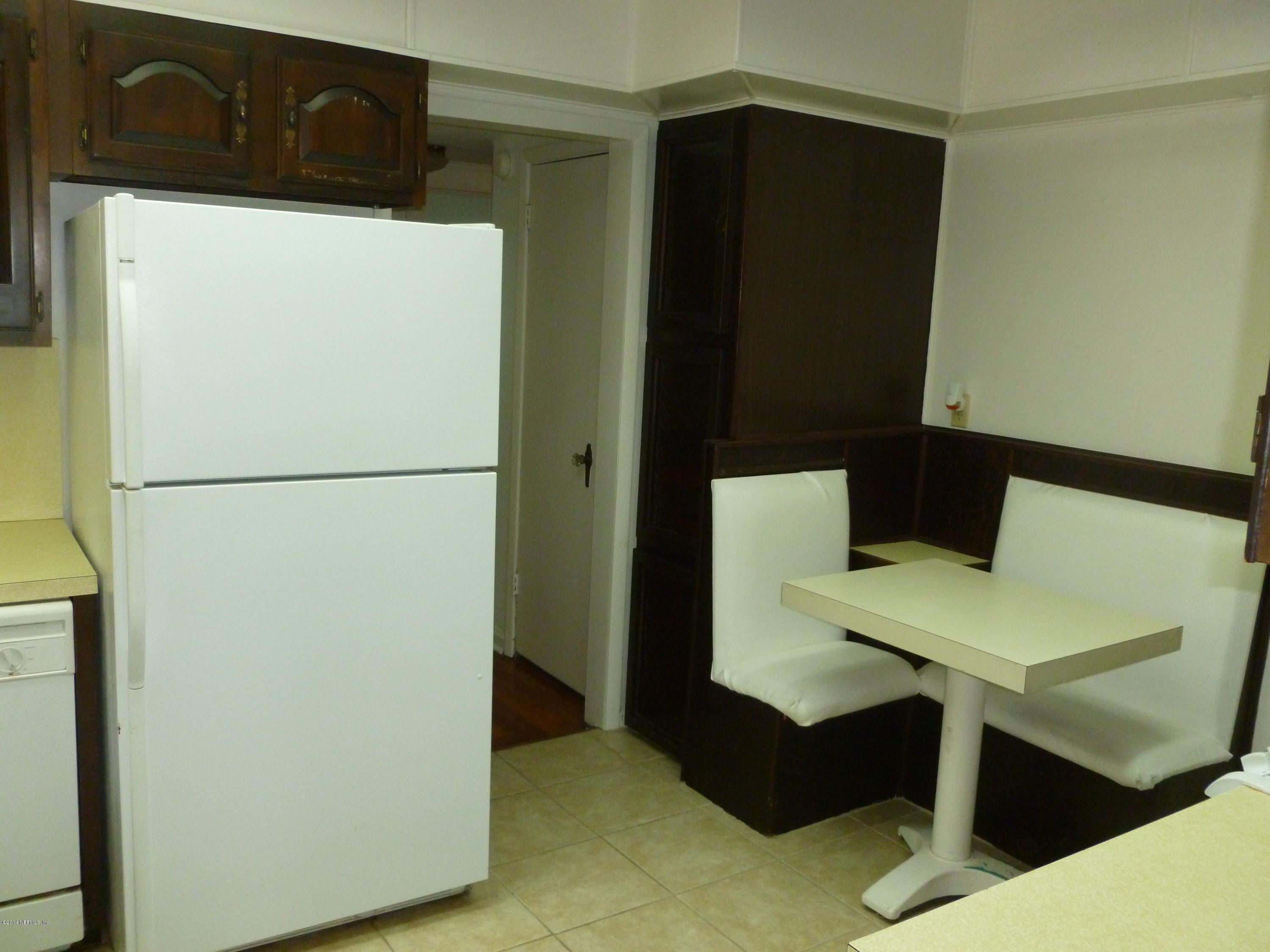 844 South Shores Road Jacksonville, FL 32207 - Photo 8 of 27 Kitchen Nook