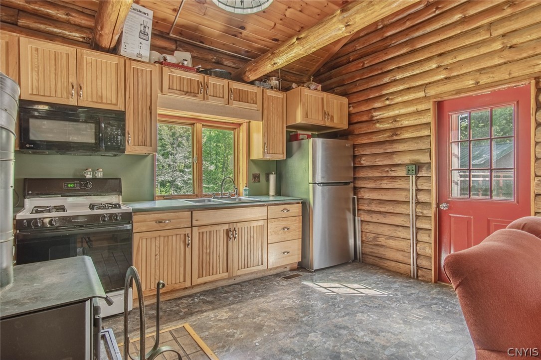 13330 Henry Road Natural Bridge, NY 13665 - Photo 15 of 43