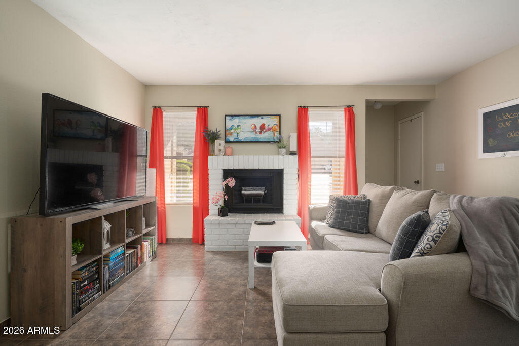 3511 East Baseline Road, Unit 1187 Phoenix, AZ 85042 - Photo 5 of 16 Living Room 3
