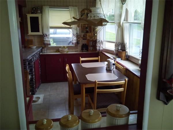 16 4th Avenue Ware, MA 01082 - Photo 2 of 8 Gallery Image 2