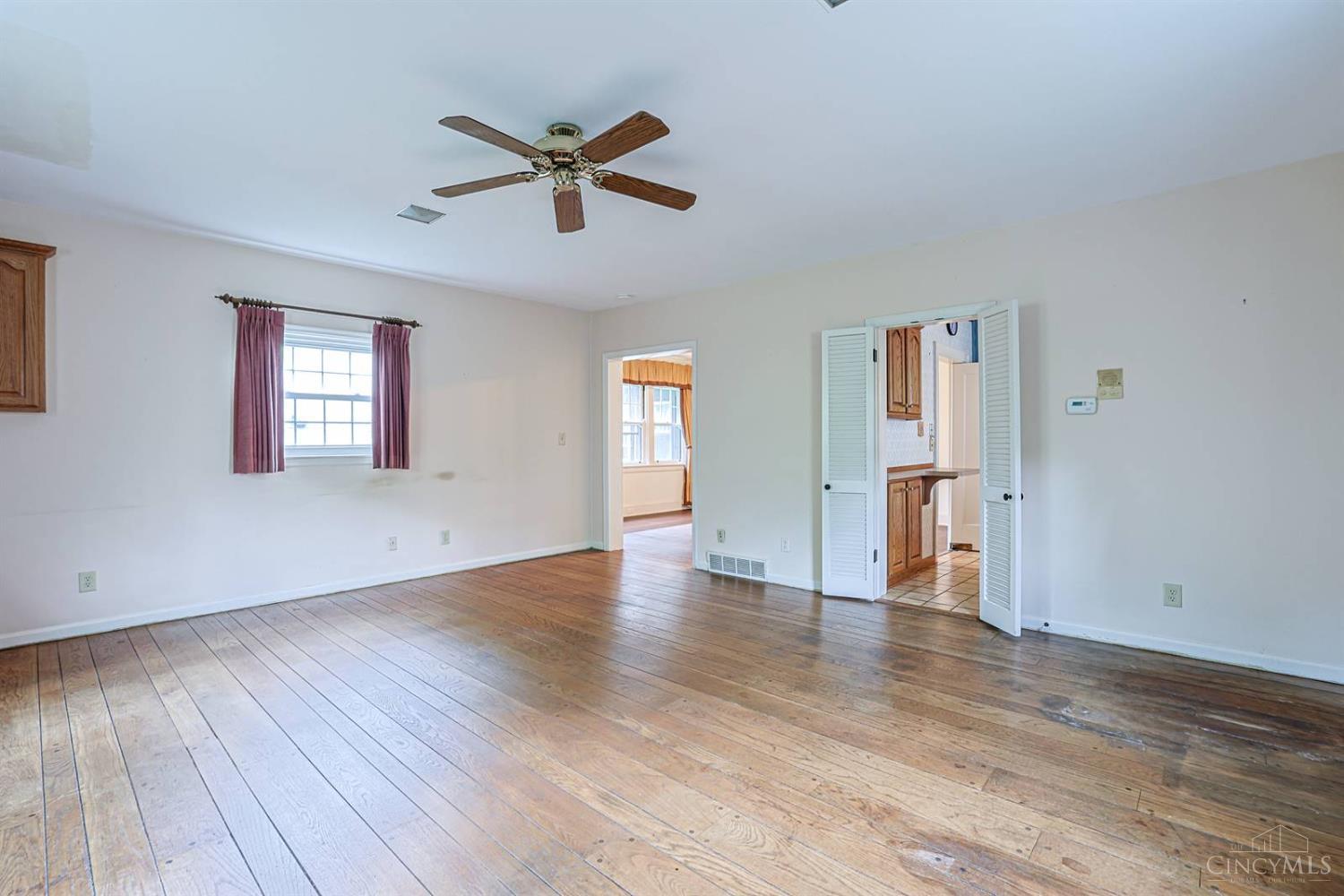 42 Fleming Road Wyoming, OH 45215 - Photo 11 of 53