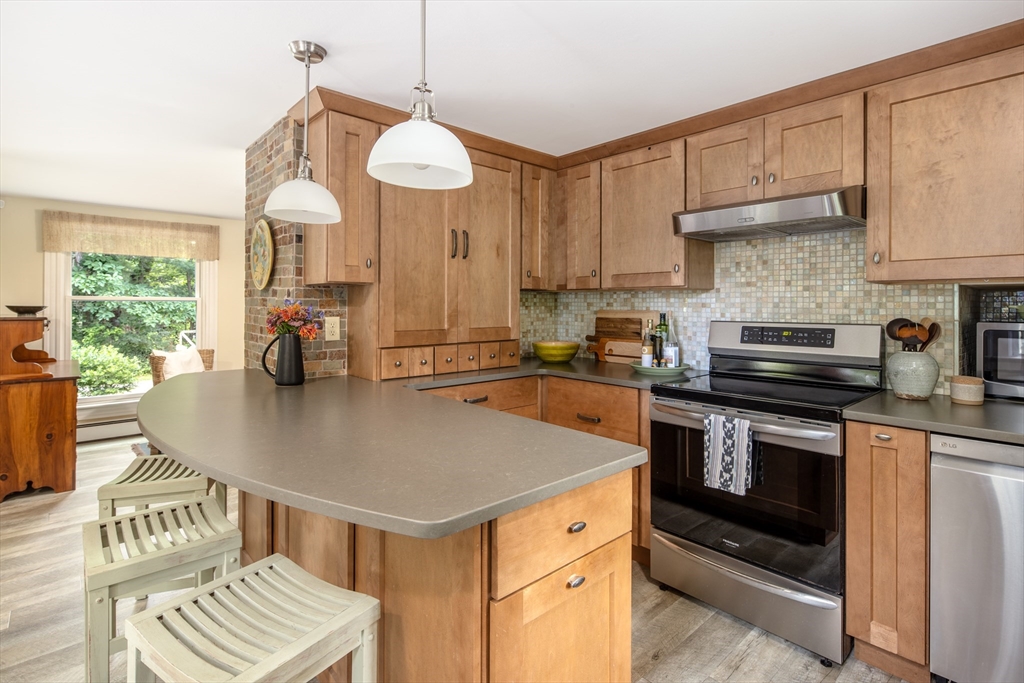 94 Aucoot Road Mattapoisett, MA 02739 - Photo 20 of 42