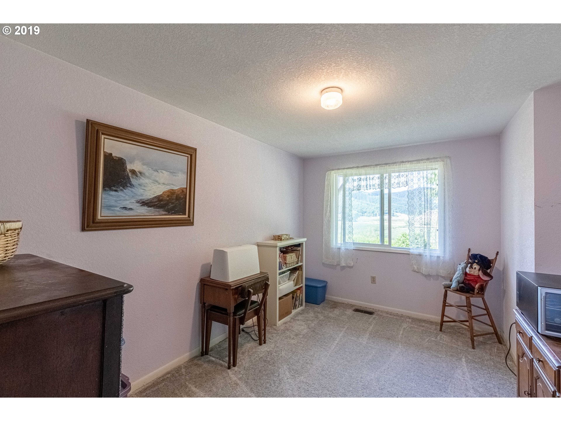 61011 Selander Road Coos Bay, OR 97420 - Photo 22 of 30 Bedroom