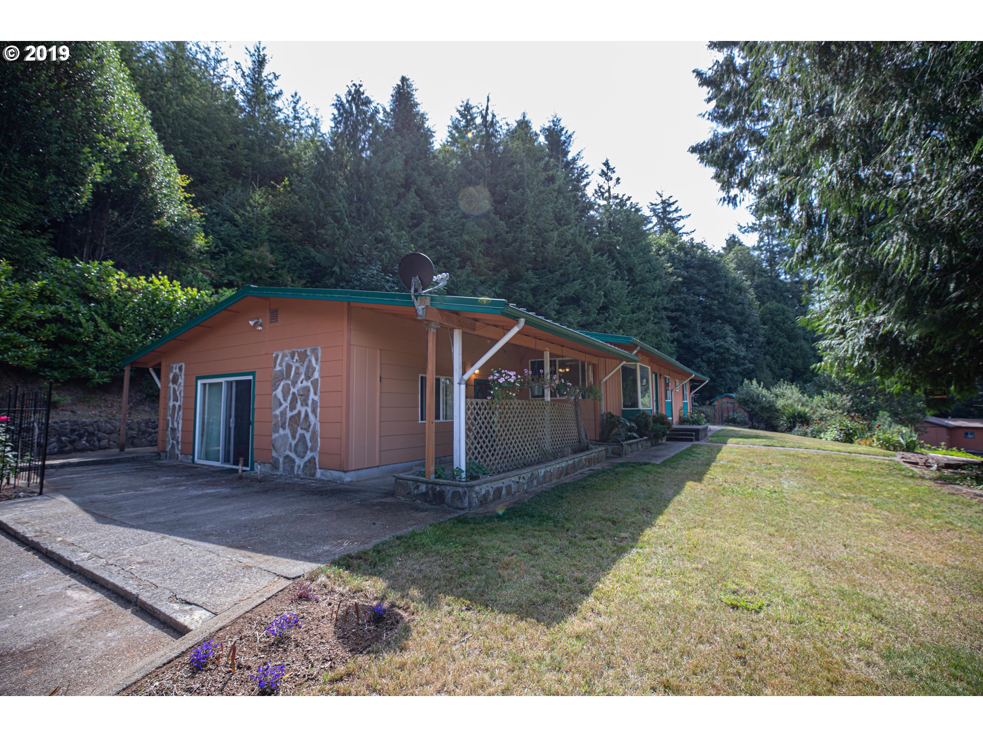 61011 Selander Road Coos Bay, OR 97420 - Photo 25 of 30 Gallery Image 25