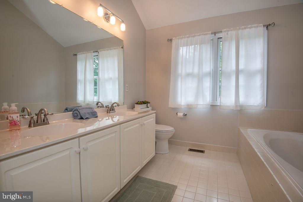 115 Cambridge Road Landenberg, PA 19350 - Photo 13 of 31 Master Bathroom