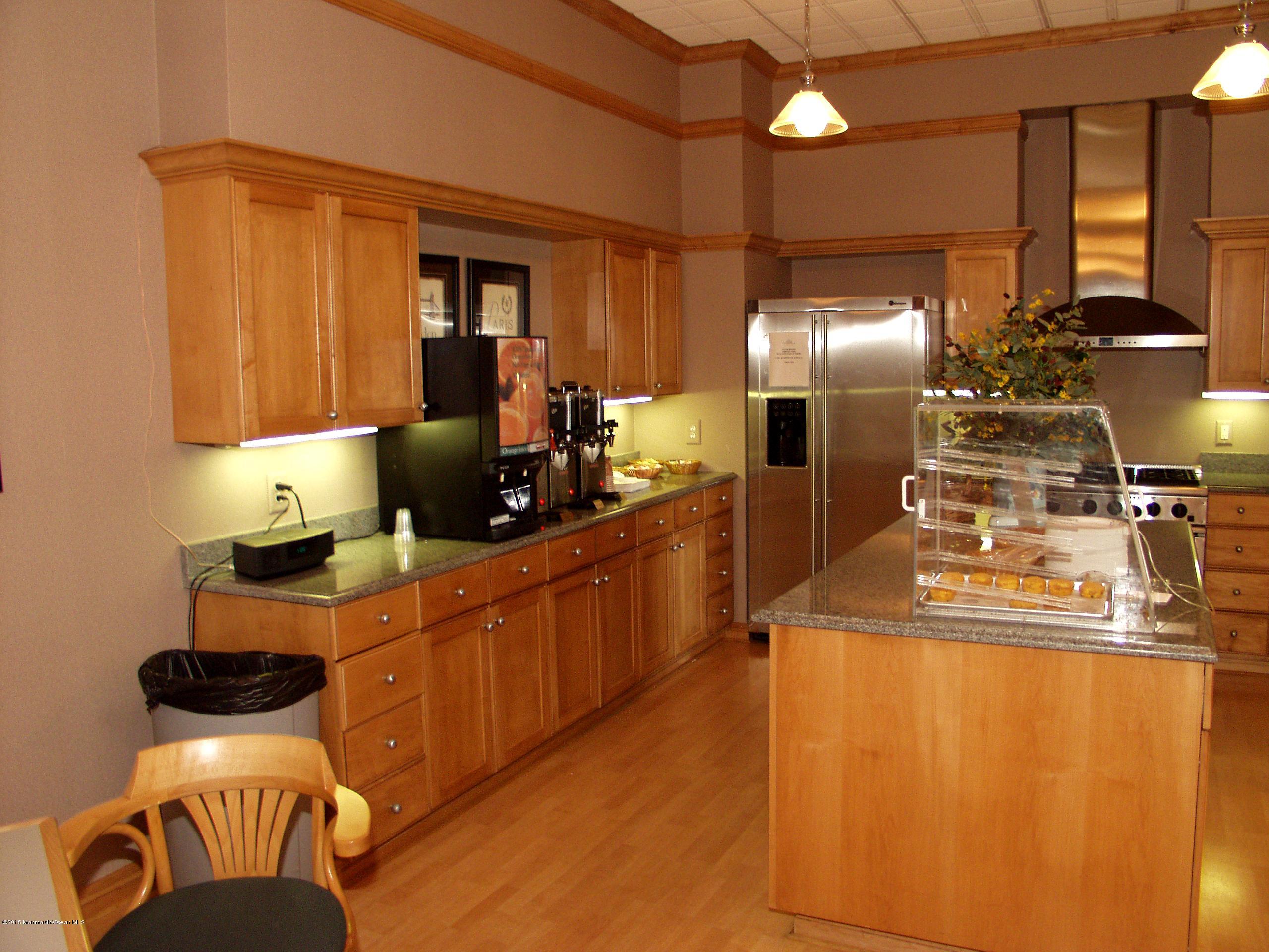 700 Ocean Avenue, Unit 435 Spring Lake, NJ 07762 - Photo 11 of 13 bistro-snackbar