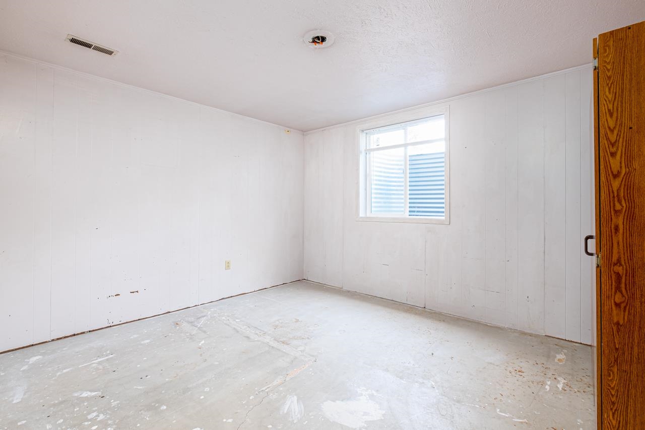721 South Hodges Road Spokane Valley, WA 99016 - Photo 12 of 18