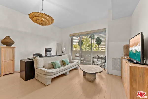 $469,999 | 388 East Ocean Boulevard, Unit 412, Long Beach, CA 90802