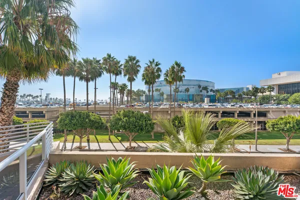 $469,999 | 388 East Ocean Boulevard, Unit 412, Long Beach, CA 90802