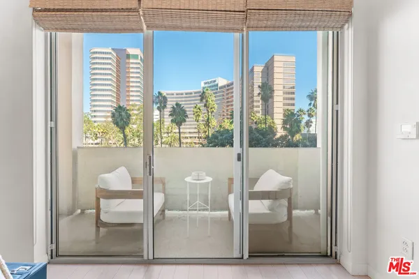 $469,999 | 388 East Ocean Boulevard, Unit 412, Long Beach, CA 90802