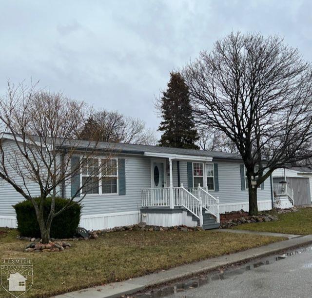 3333 Ravenswood Road, Unit 57 Marysville, MI 48040 - Photo 1 of 22 50068752.JPG