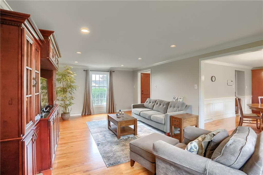 1346 Old Meadow Road Pittsburgh, PA 15241 - Photo 18 of 50 Gallery Image 18