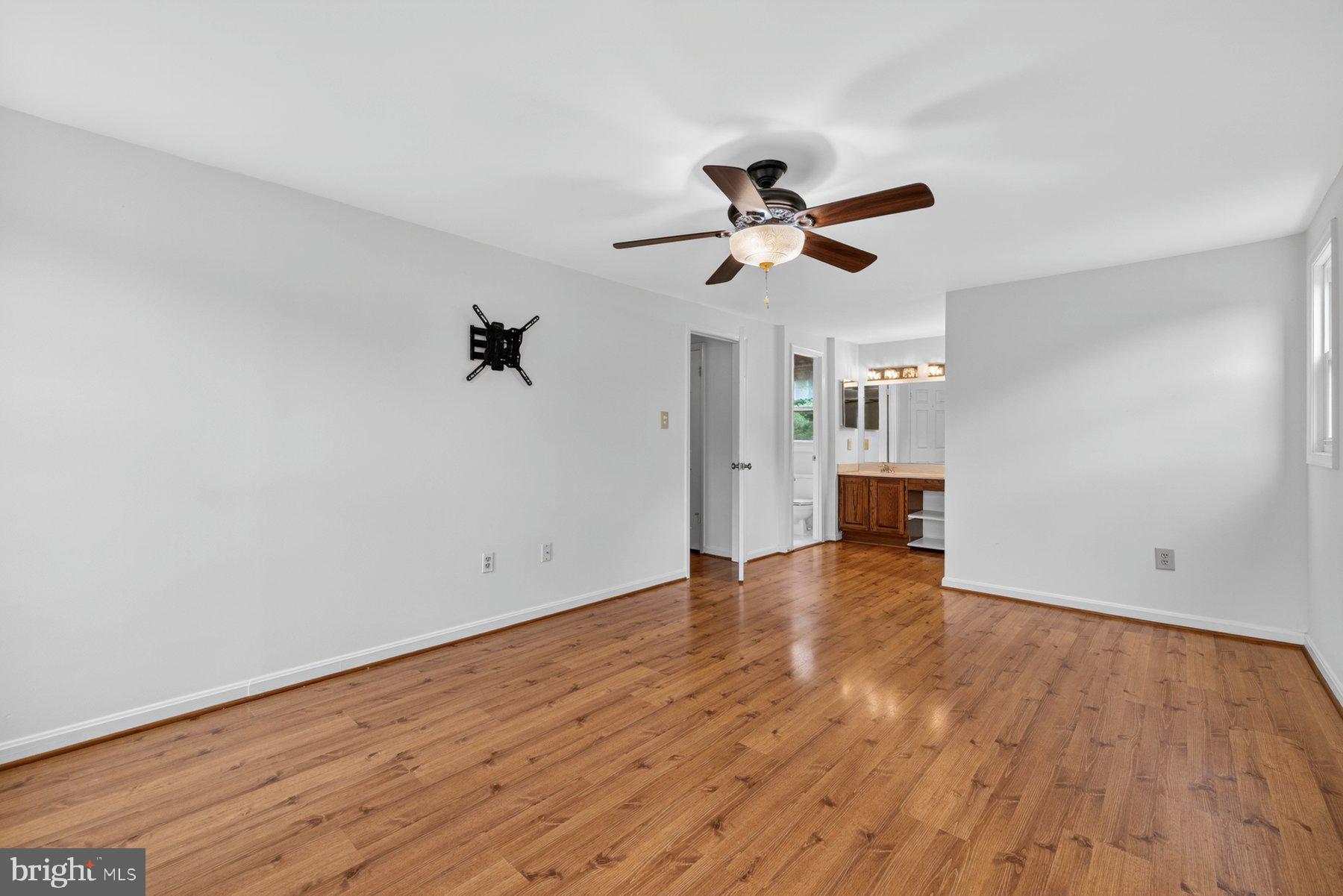 302 Spring Gate Court Mount Airy, MD 21771 - Photo 35 of 48