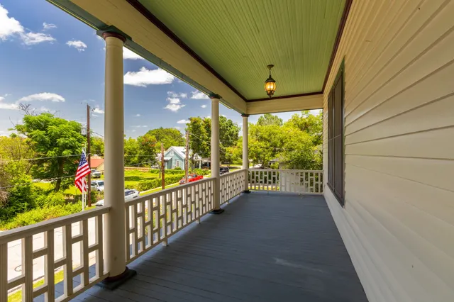 $649,000 | 415 Peabody Street, Brenham, TX 77833