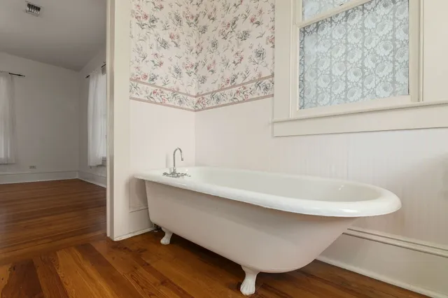 $649,000 | 415 Peabody Street, Brenham, TX 77833