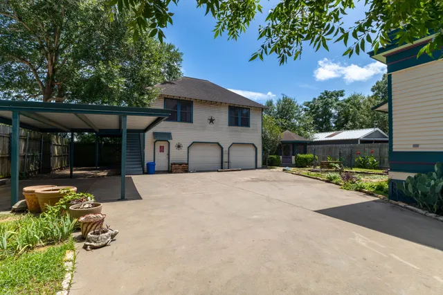 $649,000 | 415 Peabody Street, Brenham, TX 77833