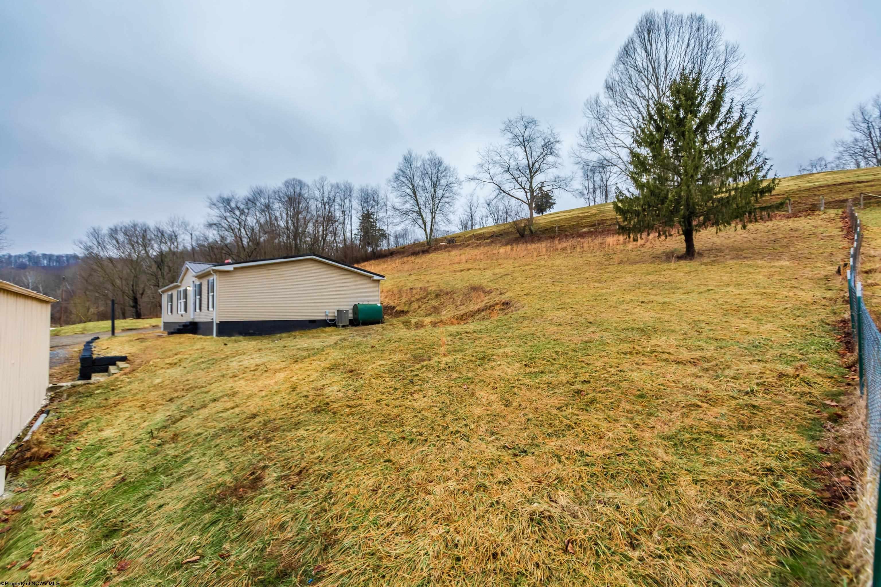 238 Crossroads Road Wana, WV 26590 - Photo 5 of 30 Gallery Image 5