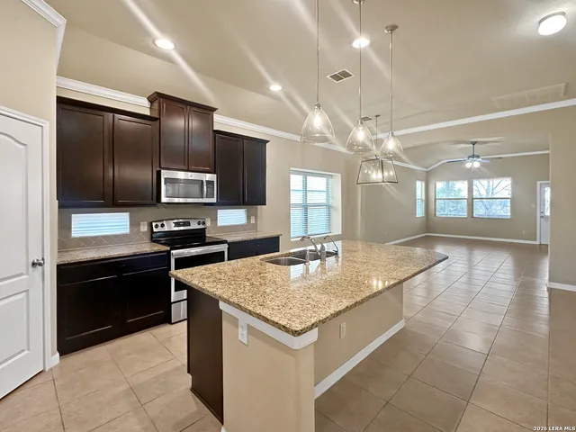$289,900 | 851 Noel Forest, New Braunfels, TX 78130