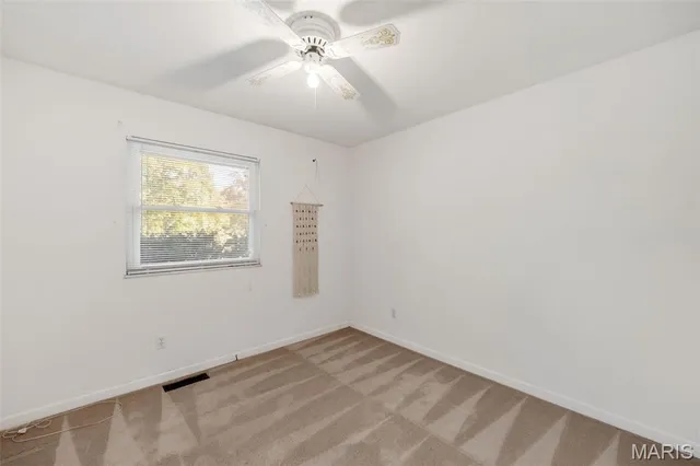 $260,000 | 36 Cloverdale Drive, St. Charles, MO 63304