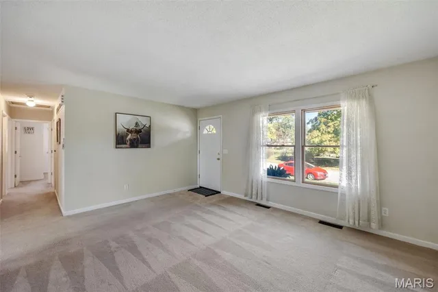 $260,000 | 36 Cloverdale Drive, St. Charles, MO 63304