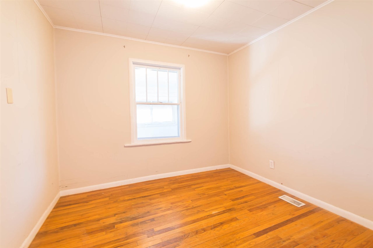 2208 West Arlington Road Bloomington, IN 47404 - Photo 6 of 12 Gallery Image 6