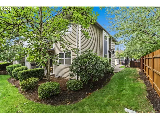$268,000 | 4606 West Powell Boulevard, Unit 162, Gresham, OR 97030