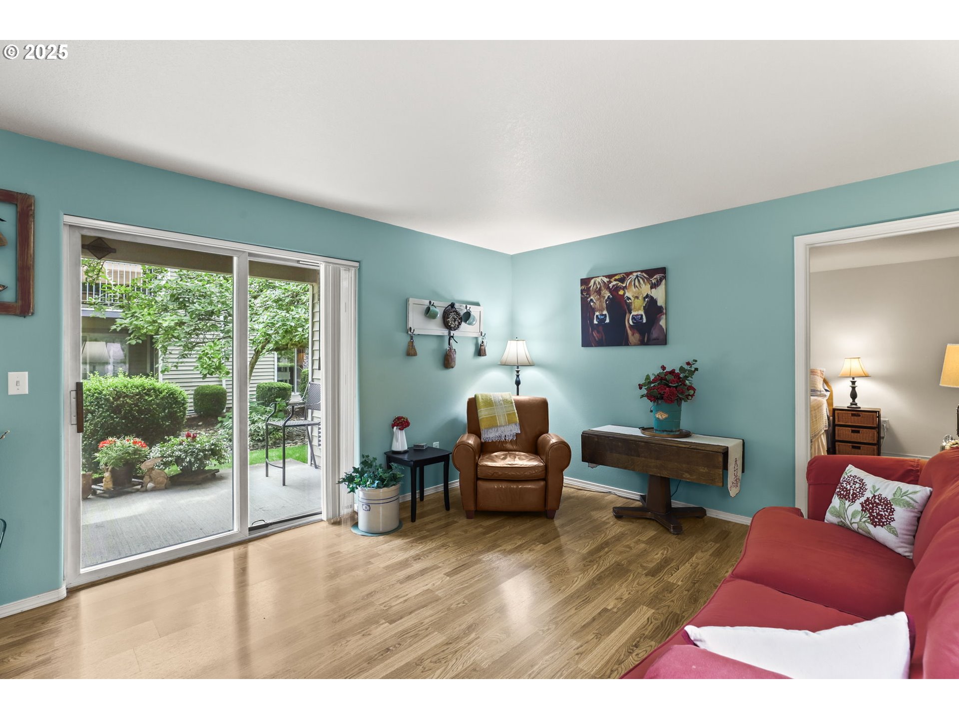 4606 West Powell Boulevard, Unit 162 Gresham, OR 97030 - Photo 12 of 40 Living Room