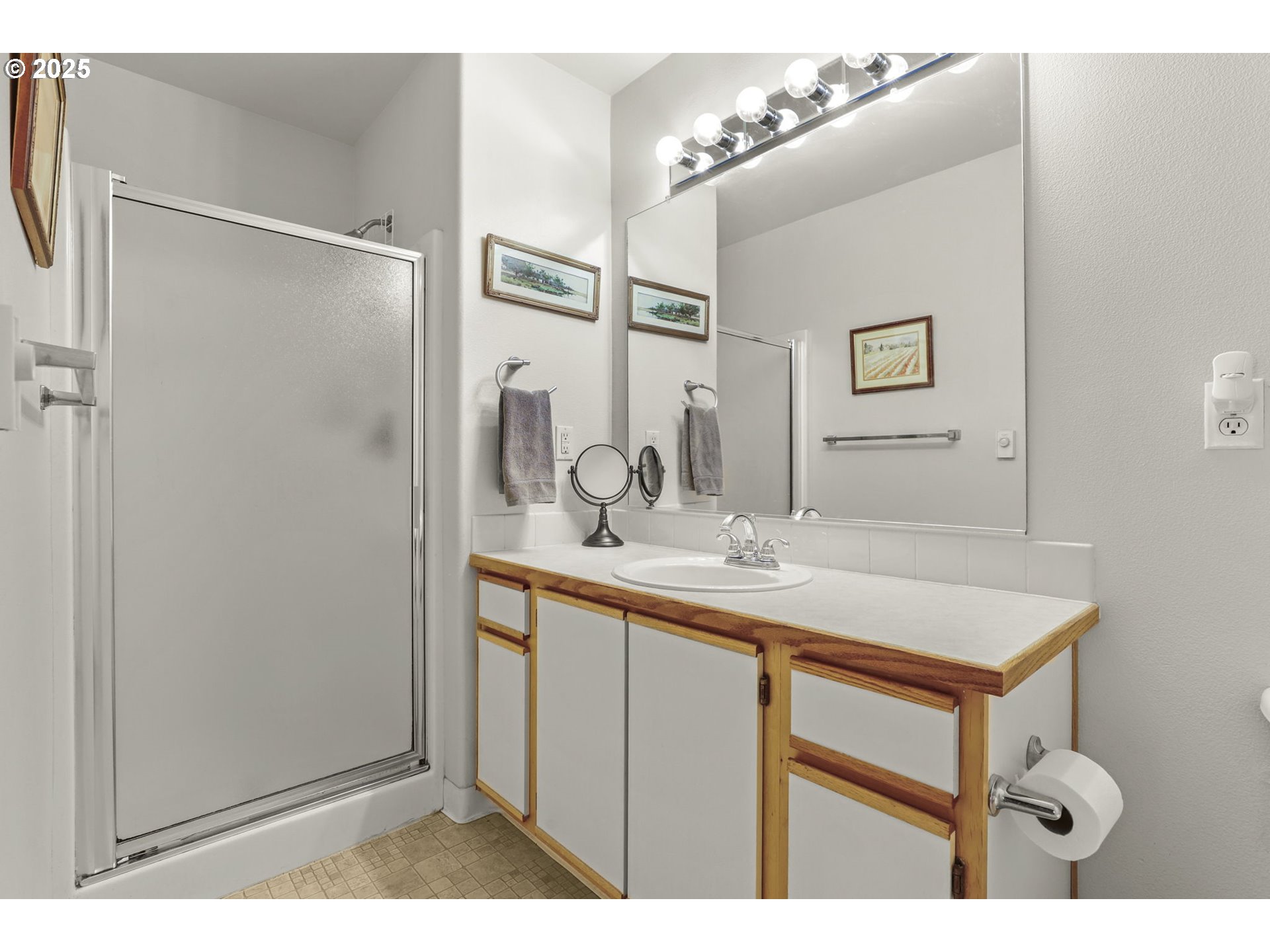 4606 West Powell Boulevard, Unit 162 Gresham, OR 97030 - Photo 19 of 40 Bathroom, Attached