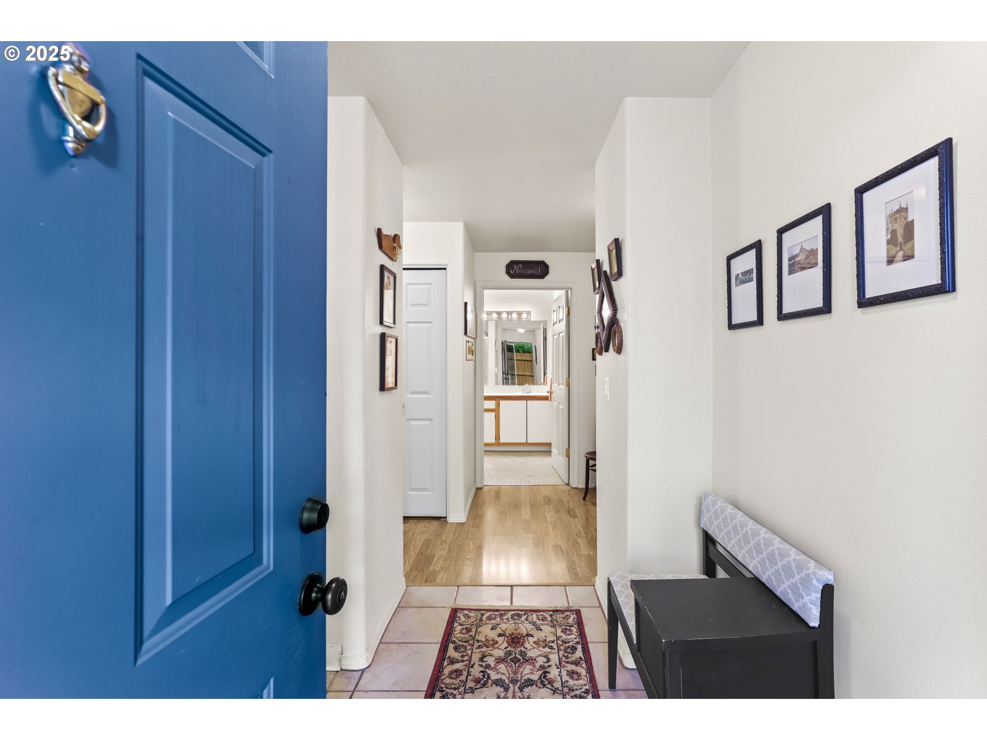 4606 West Powell Boulevard, Unit 162 Gresham, OR 97030 - Photo 3 of 40 Entrance/Foyer