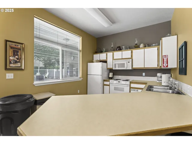 $268,000 | 4606 West Powell Boulevard, Unit 162, Gresham, OR 97030