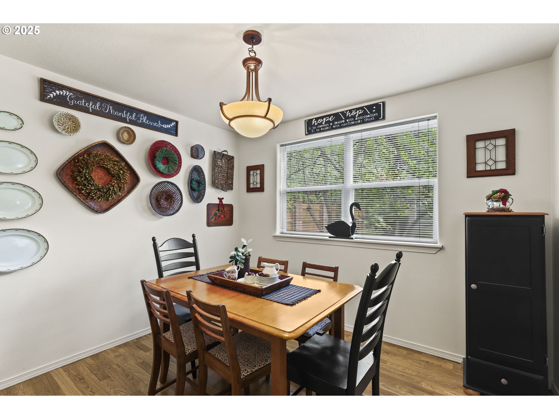 4606 West Powell Boulevard, Unit 162 Gresham, OR 97030 - Photo 9 of 40 Dining Room