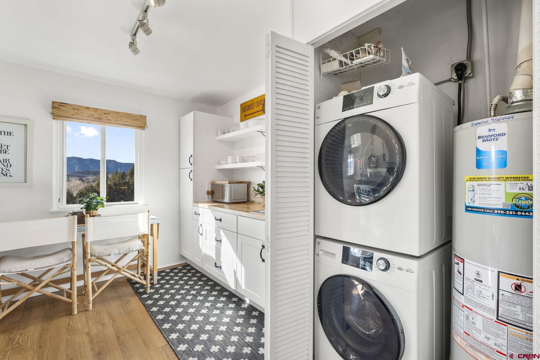 2 Carol Drive Durango, CO 81301 - Photo 19 of 41 a view of a kitchen with washer and dryer