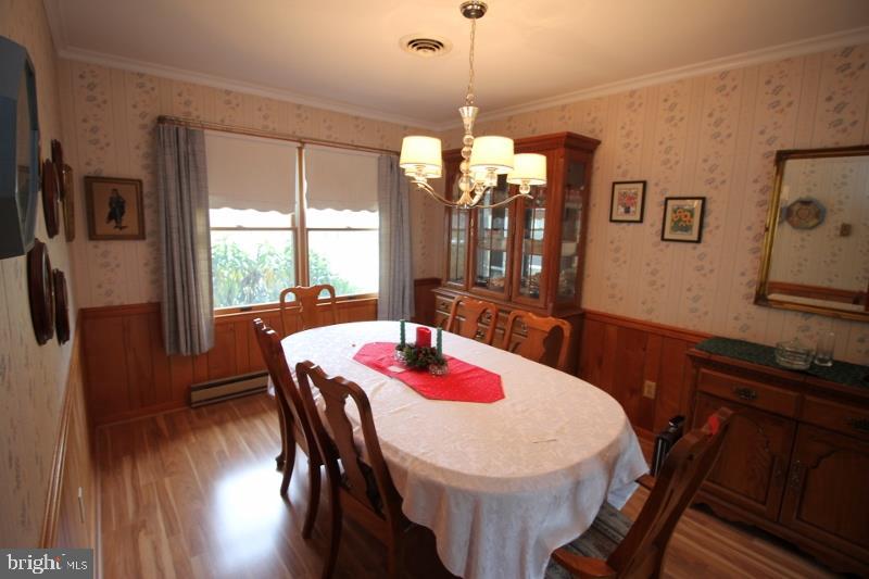 503 Decatur Place Easton, MD 21601 - Photo 13 of 39 Dining room
