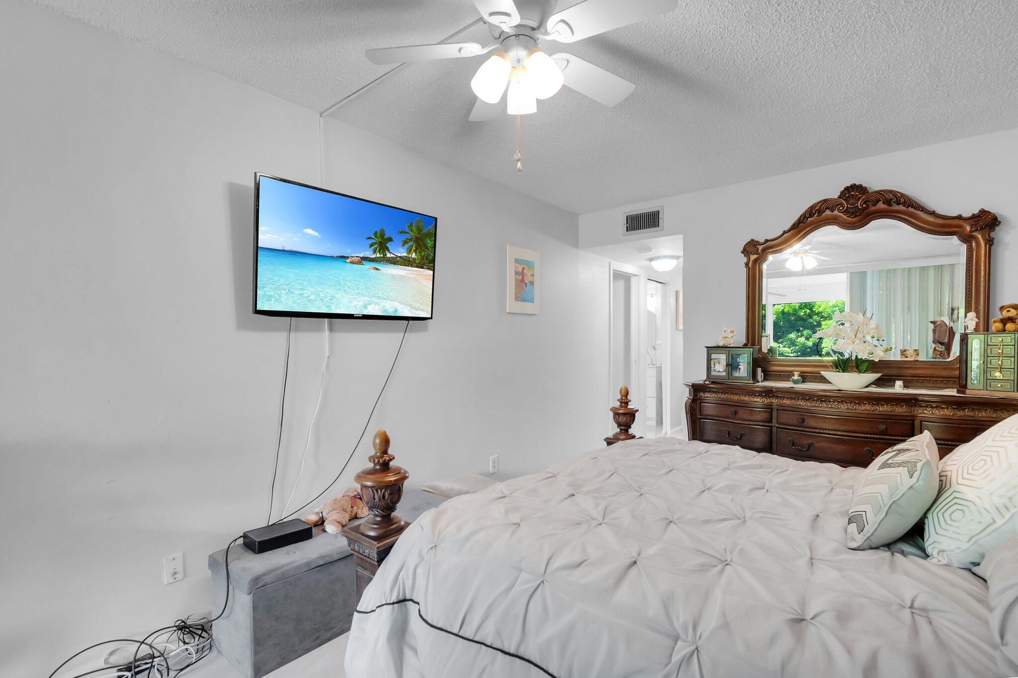 23247 Barwood Lane North, Unit 305 Boca Raton, FL 33428 - Photo 15 of 39 17-web-or-mls-DSC_0061