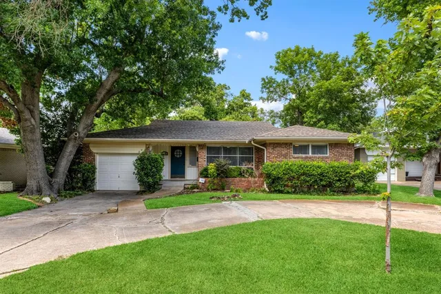 $2,795 | 704 Downing Drive, Richardson, TX 75080
