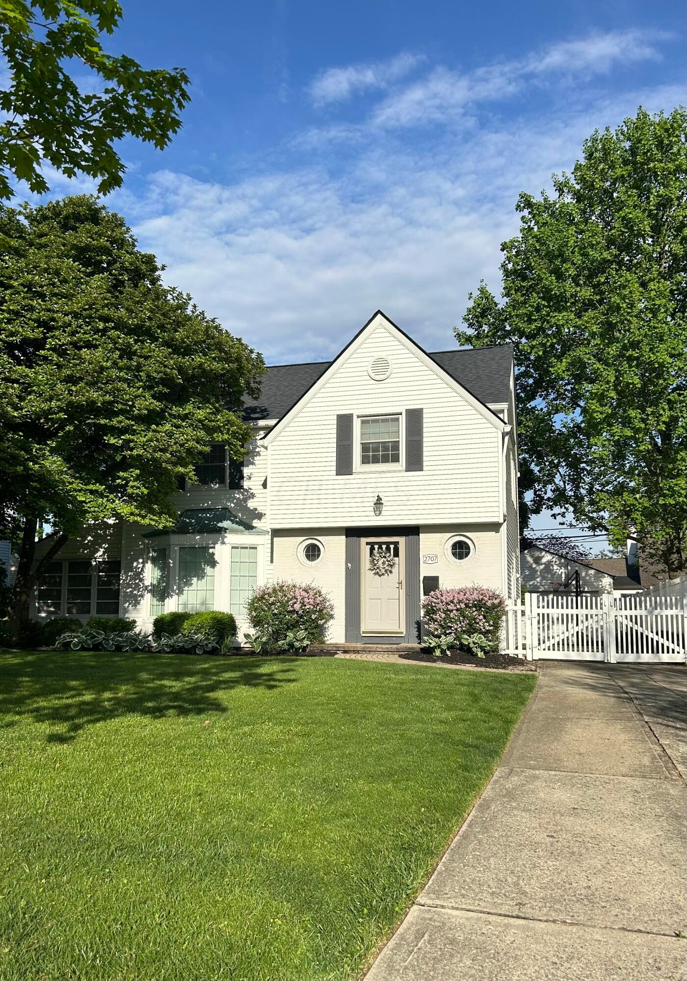2707 York Road Columbus, OH 43221 - Photo 2 of 29 IMG_8334
