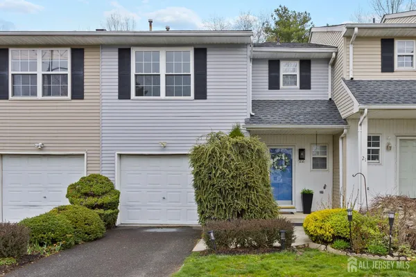$550,000 | 22 Scotto Place, Dayton, NJ 08810