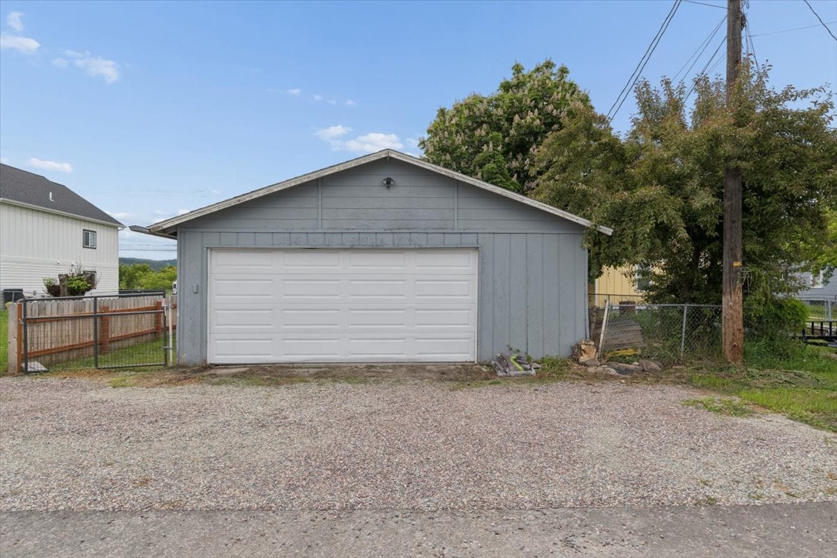 645 South Meridian Road Kalispell, MT 59901 - Photo 8 of 30 Gallery Image 8