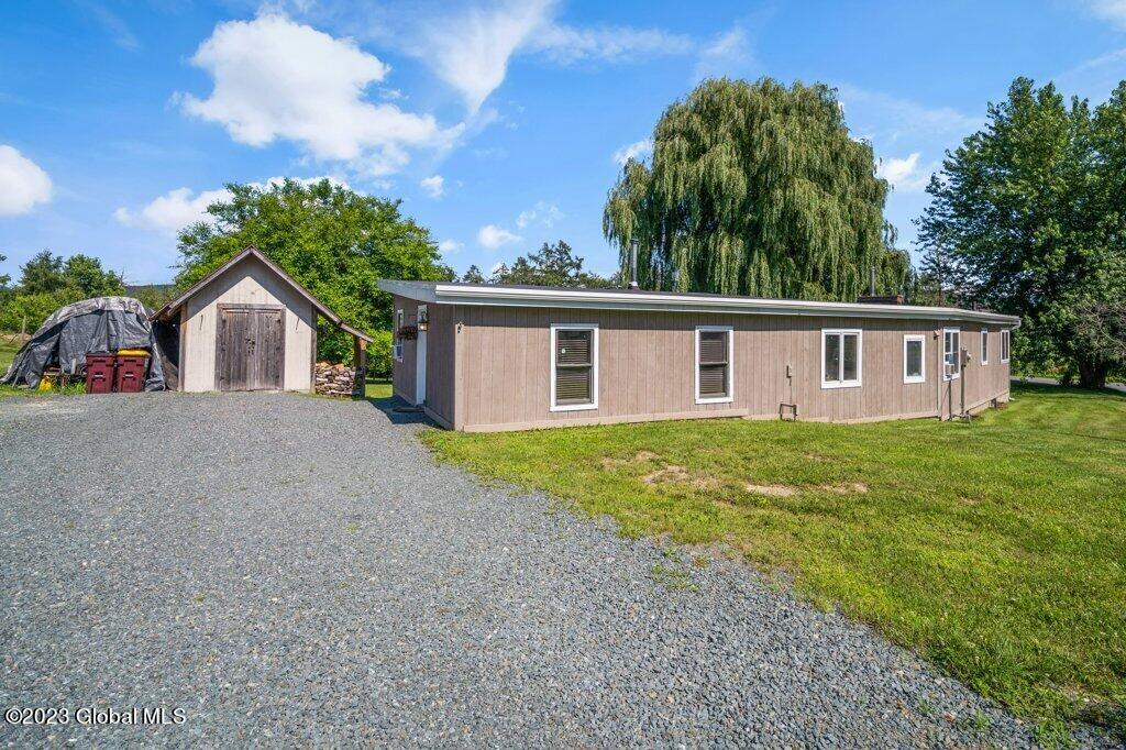 32 Buck Road Brunswick, NY 12180 - Photo 2 of 38 002-32-buck-road-troy-ny-usa-002_m