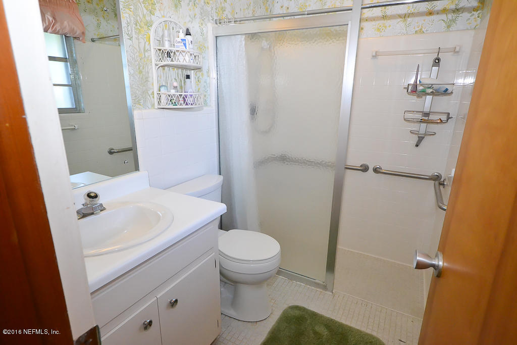 6170 Bartram Road Jacksonville, FL 32216 - Photo 14 of 26 Master bath