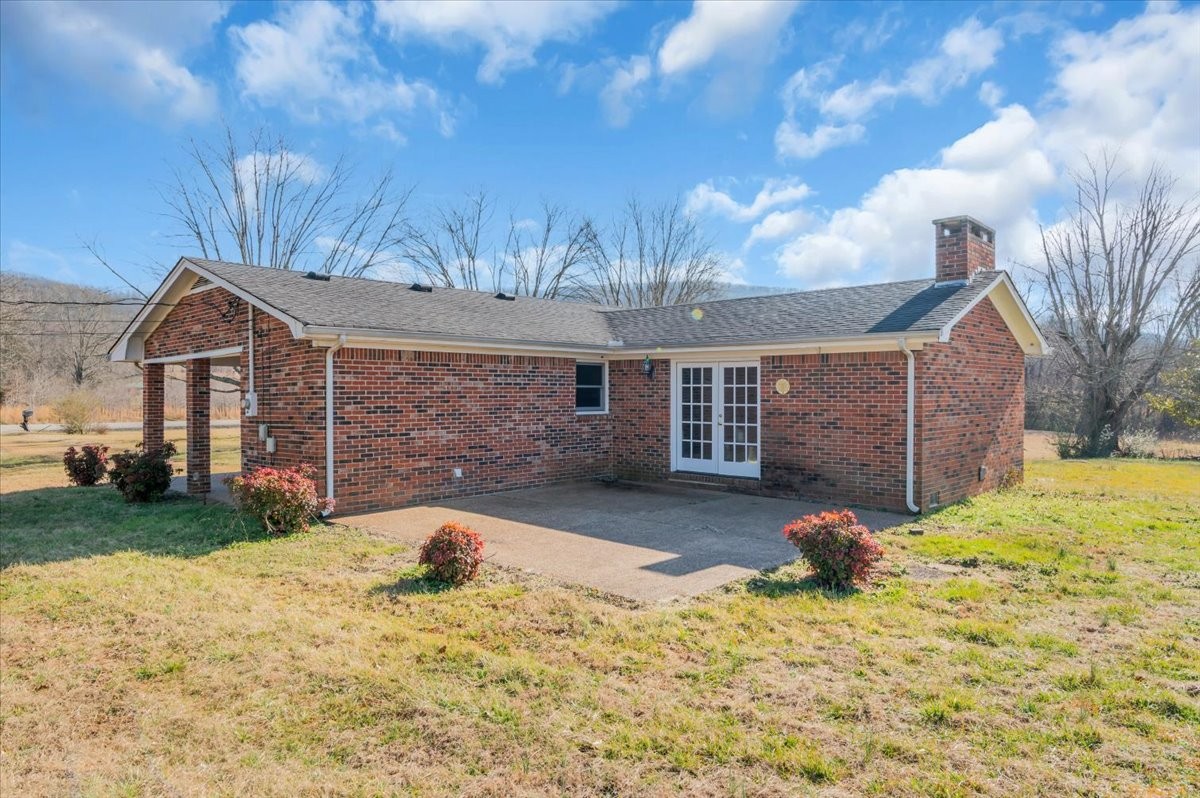 1867 Shellsford Road McMinnville, TN 37110 - Photo 18 of 23