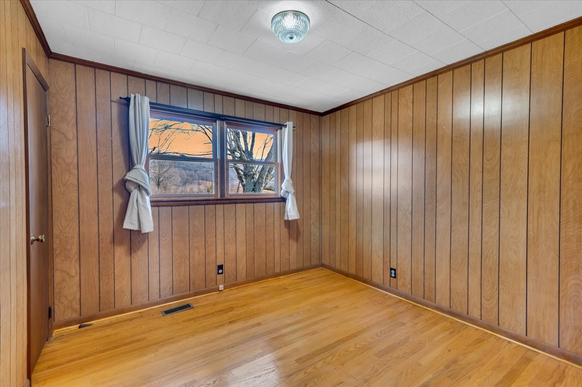 1867 Shellsford Road McMinnville, TN 37110 - Photo 6 of 23