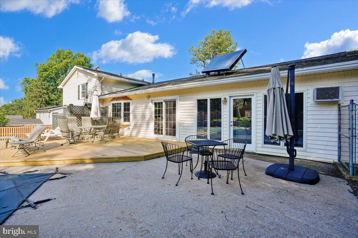 2423 Rocky Branch Road Vienna, VA 22181 - Photo 36 of 46 Patio