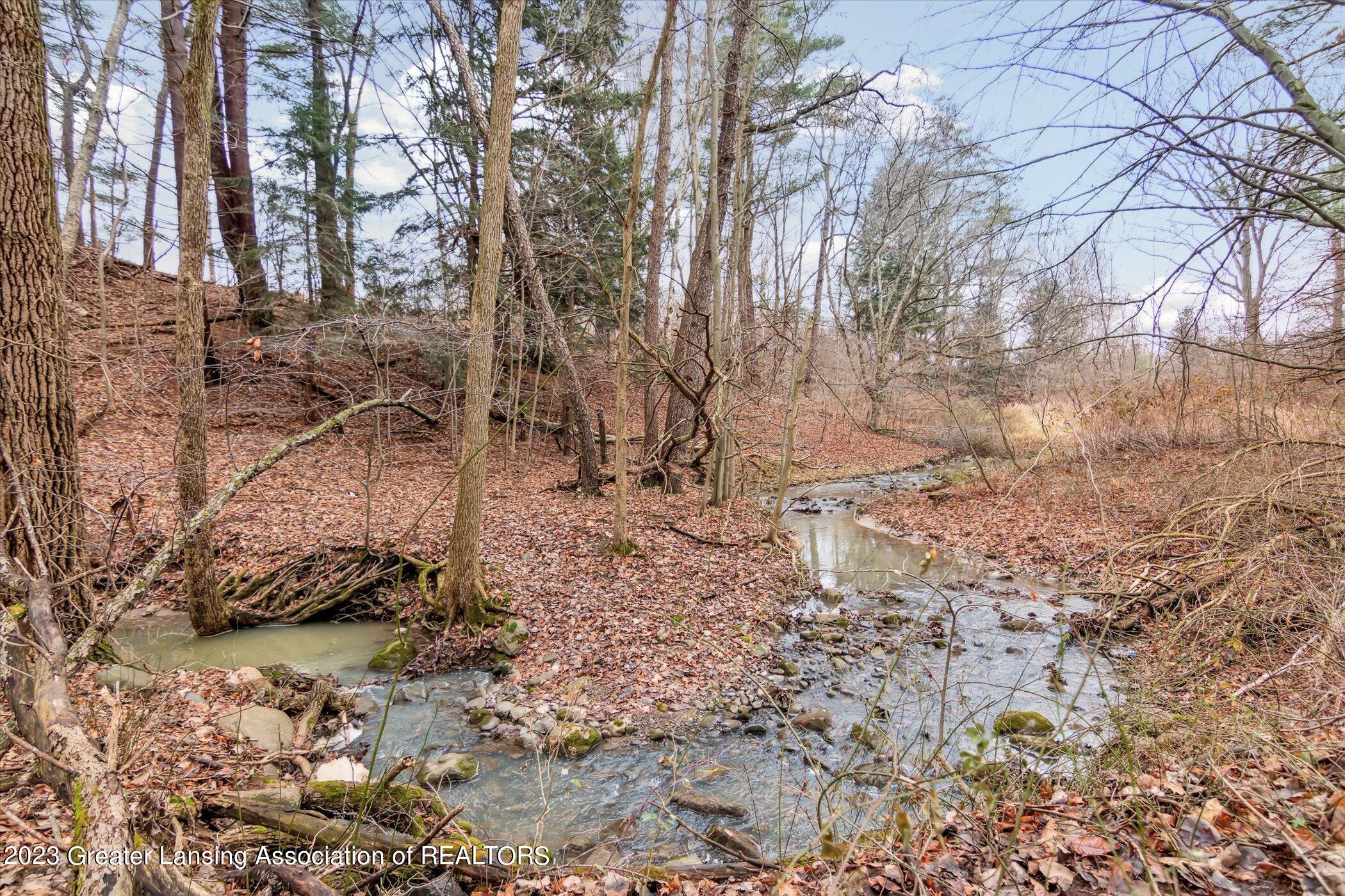 7571 Beard Road Avoca, MI 48006 - Photo 73 of 88 78-7571-Beard-Rd-Avoca-MI-48006-WindowSt