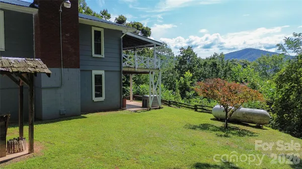 $250,000 | 454 Hummingbird Lane, Franklin, NC 28734